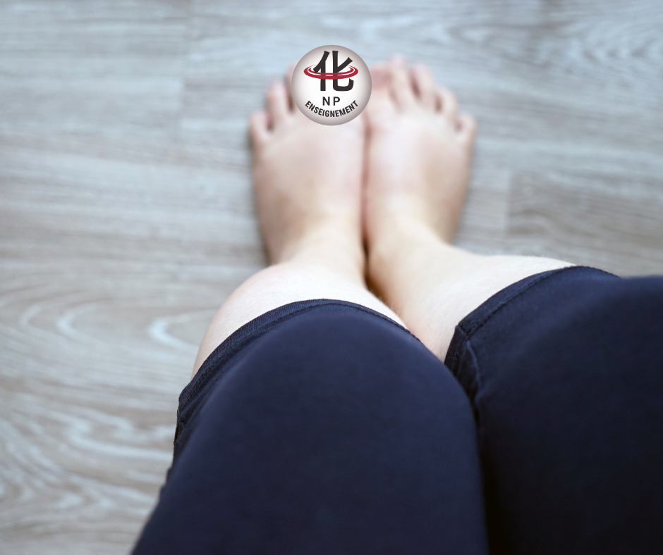 Observation des pieds et de la posture pour détecter des schémas compensatoires